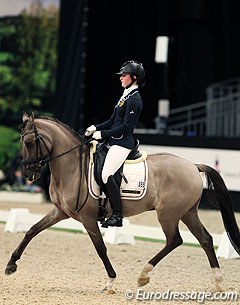 Belgian Elle Peytier and Valentino finish second in the pony kur