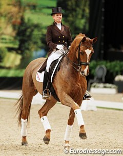 Anky van Grunsven back in the saddle in public since retiring Salinero after the 2012 Olympic Games. She gave a clinic on Quzandria Nur's Danish bred Handsome