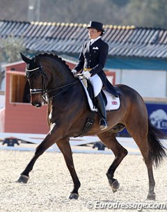 Sarah Millis and HP Frontier at the CDI Vidauban in March 2013