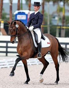 Chris von Martels and Zilverstar competing in Wellington, FL :: Photo © Sue Stickle