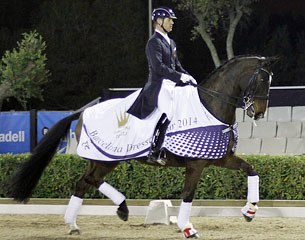 Spencer Wilton and Super Nova win the Grand Prix at the 2014 CDI Barcelona :: Photo © Top Iberian
