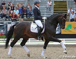 Claudia Ruscher on Belconi
