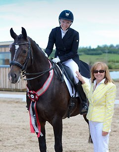 Wendy Christoff wins big at the 2014 CDI Calgary