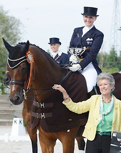 Kristy Oatley on Ronan with judge Susie Hoevenaars at the 2014 CDI Deauville