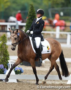 Amber Heidbuchel on Ashen Dew Drop