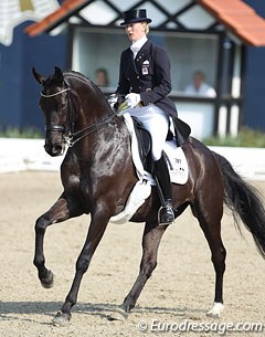 Nathalie zu Sayn-Wittgenstein on Fabienne. The home bred, sensitive mare by Future Cup showed much improvement in the Grand Prix work getting more settled and secure in the job