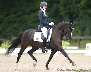 Rose Hugh-Smith and Holsteins Derwisch :: Photo © Astrid Appels