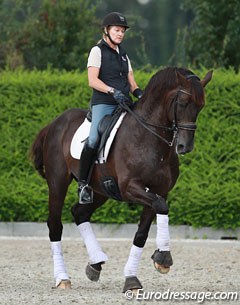 Tina Konyot on Calecto V