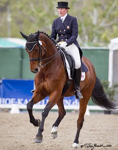 Kathleen Raine and Breanna at the 2014 CDI-W San Juan Capistrano :: Photo © Terri Miller