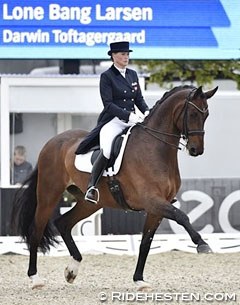 Lone Bang Larsen and Darwin Toftagergaard :: Photo © Ridehesten