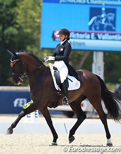 Atnon (by De Noir x Akinos) at the 2015 European Junior Riders Championships :: Photo © Astrid Appels