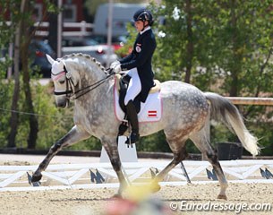 Victoria Wurzinger on Dorian
