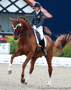 Sharon Höltschi on Daniolo