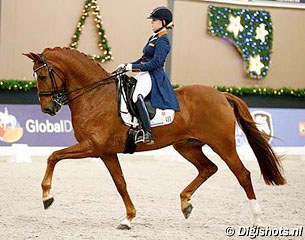 Jeanine Nieuwenhuis and TC Athene :: Photo © Digishots