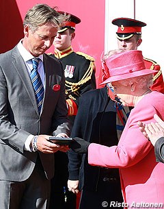 Carl Hester receives the BHS Queens Award for equestrianism by Her Majesty Queen Elizabeth II :: Photo © Risto Aaltonen