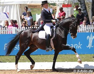 Pia Laus-Schneider and Shadow at the 2016 CDI Munich :: Photo @ LL-foto