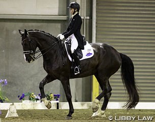 Wendi Williamson and Dejavu MH at the 2017 CDI-W Feilding Pacific League World Cup Final :: Photo © Libby Law