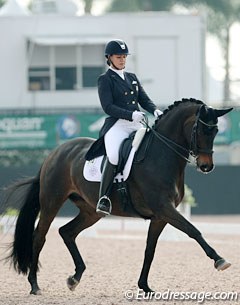 Adrienne Lyle and Juliano's 2010 PSI Auction horse Horizon. The pair won the 2016 U.S. Developing PSG Horse Championships
