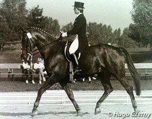 Ruth Klimke and Feuerball at the 1980 German Championships in Munich