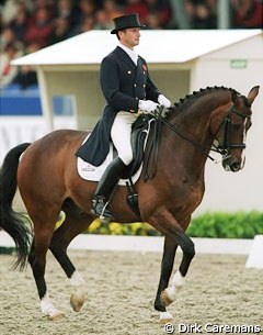 Richard Davison and Hiscox Askari at the 1999 European Championships in Arnheim :: Photo © Dirk Caremans