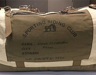 The front of the sports bag from the dressage rider Dr. Werner Wilhelms with signatures from 80 equestrians from the World Championships in Aachen 1970 © P.S.I. GmbH