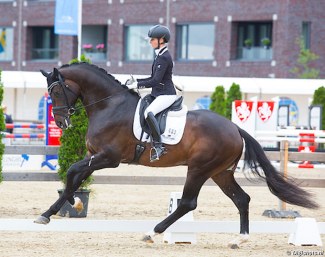 Eva Möller and Jovian win the 2018 Pavo Cup qualifier in Geesteren, The Netherlands :: Photo © Digishots