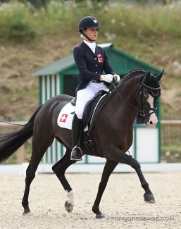 Heiligenberg's Nice Blue Eyes at the 2012 European Pony Championships :: Photo © Astrid Appels