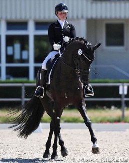 Paulina Holzknecht and Fürstenliebe W at the 2020 CDN Langenfeld :: Photo © Mirka Nilkens