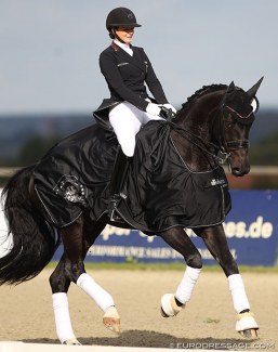 Valentina Pistner and Flamboyant win the junior tests at the 2020 CDI Hagen September Edition :: Photo © Astrid Appels