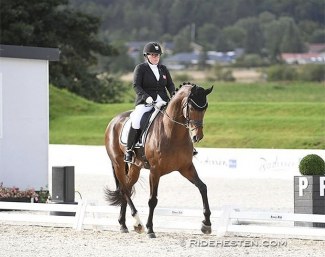 Camilla Christensen and Fürsten :: Photo © Ridehesten