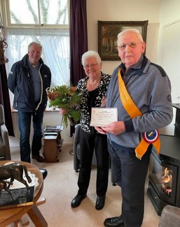KWPN Breeder of the Year 2020 Jan Streppel and his wife Miny with KWPN chair Andries van Daalen