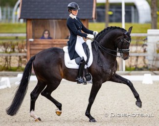 Emmelie Scholtens and Indian Rock at the 2021 CDI Exloo :: Photo © Digishots