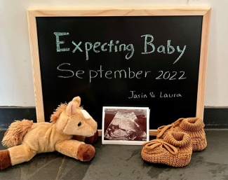 Laura Reija Belart has a baby on the way. Congratulations !