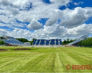 The Olympic stadium being built in the gardens of the Palace of Versailles :: Photo © Ridehesten
