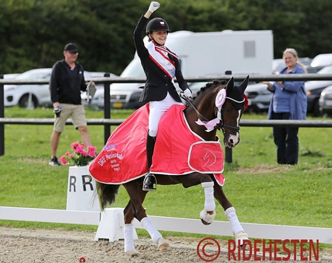 Liva Addy Guldager Nielsen and D'Artagnan are the 2019 Danish Pony Champions :: Photo © Ridehesten
