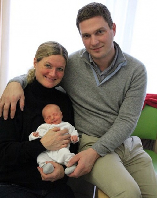 Kristine Möller and Paul Engel with their newborn son Felix