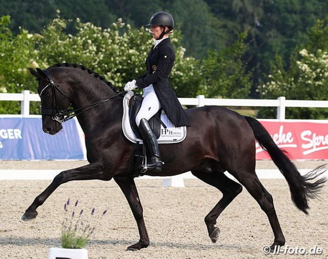 Isabel Freese and Fürsten-Look at the 2020 CDN Essen-Herbergen :: Photo © LL-foto