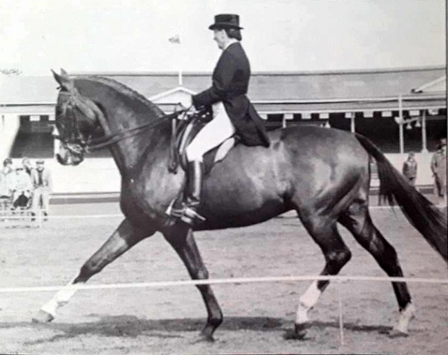 Margaret McIver and CK competing in Australia in 1984 :: Photo © Roz Neave