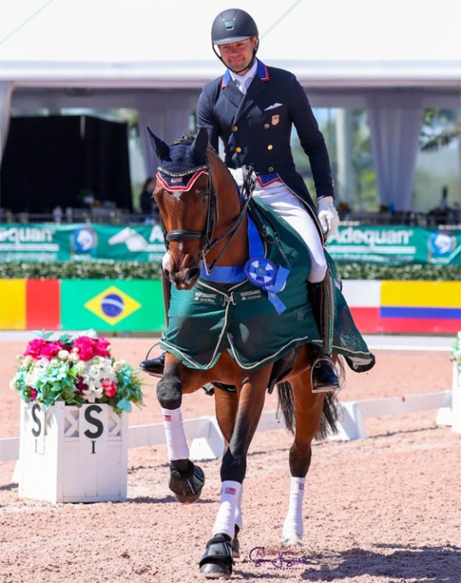 Endel Ots and Sonnenberg’s Everdance victory pass at the Global Dressage Festival Pam Beach Derby CDI 2020 :: Photo © Sue Stickle