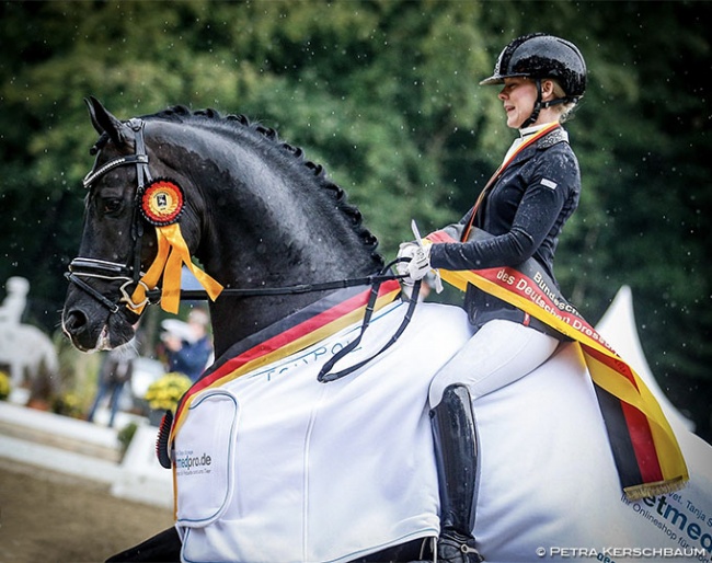 Jessica Lynn Thomas and Secret win the 6-yo dressage horse finals at the 2020 Bundeschampionate :: Photo © Petra Kerschbaum