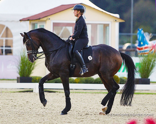 Isabell Werth schooling Quantaz at the 2020 CDI Hagen :: Photo © Astrid Appels