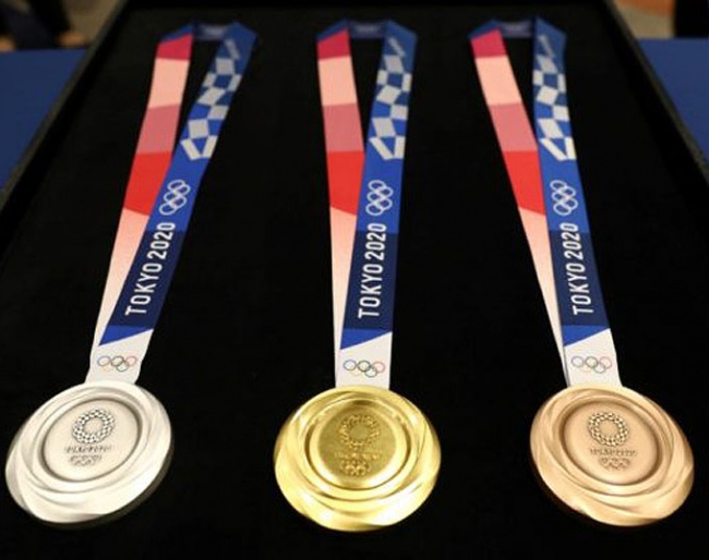 Medals for the Tokyo Olympic Games