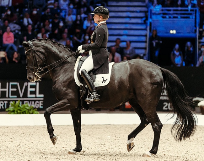Germany’s Isabell Werth and Weihegold OLD win the second leg of the FEI World Cup™ 2021/2022 Western European League in Lyon, France :: Photos © Christophe Taniere)