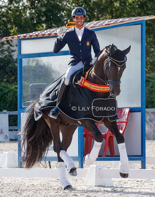 Carlos Bayo and Mr President STH win the 4-year old division at the 2021 Spanish Young Horse Championships :: Photo © Lily Forado