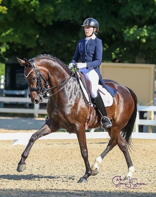 Lindsey Holleger and MW Ave Maria :: Photo © Sue Stickle