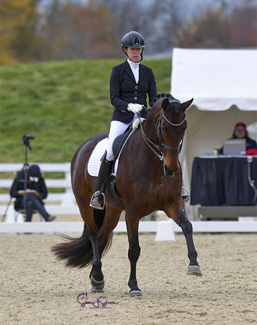 Olivia Lagoy-Weltz and Ici Bria VCG at the 2021 USDF Dressage Finals :: Photo © Sue Stickle