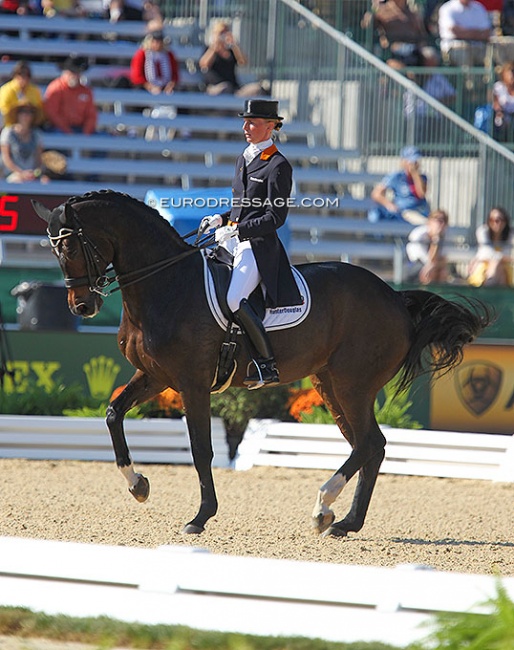 Imke Schellekens-Bartels and Sunrise at the 2010 World Equestrian Games in Lexington :: Photo © Astrid Appels
