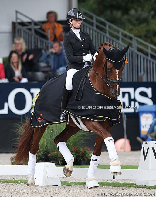 Eva Möller and So Unique at the 2019 World Young Horse Championships :: Photo © Astrid Appels