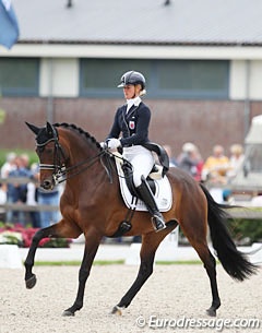 Kristine Möller and Standing O'Vation at the 2017 World Young Horse Championships :: Photo © Astrid Appels