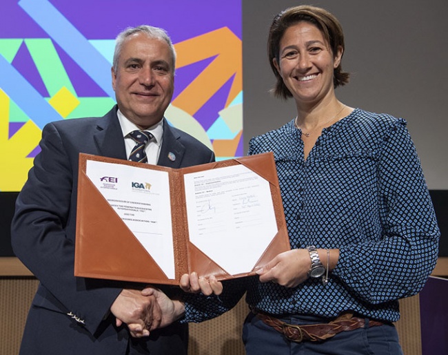 FEI President Ingmar De Vos and Lucy Katan, Founding Director of the International Grooms Association have today signed a Memorandum of Understanding (MOU) during the FEI Sports Forum 2022 at IMD in Lausanne :: Photo © Richard Juilliart